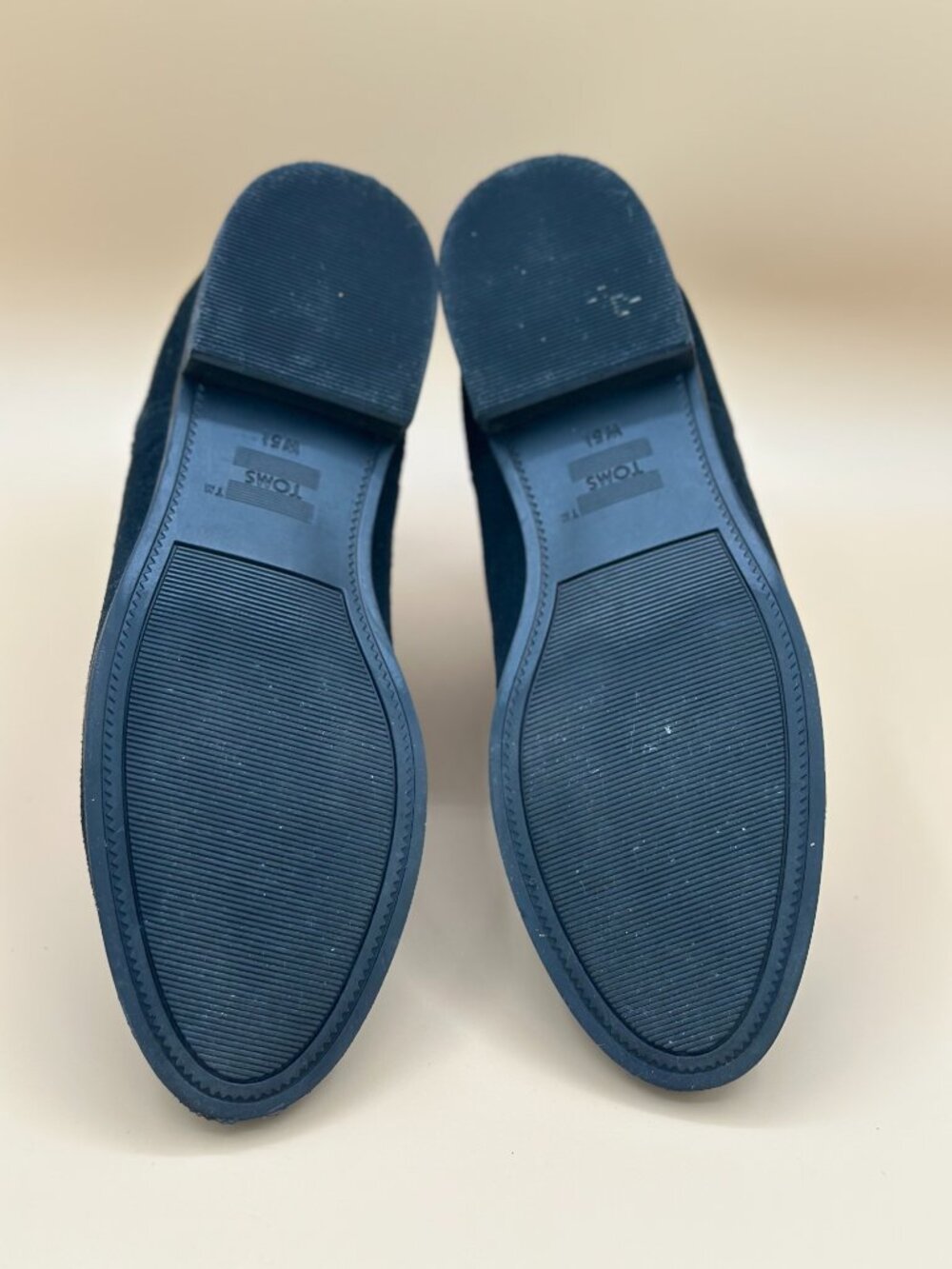 TOMS Black Suede Chelsea Ankle Boots Women’s Size 5.5 Classic Pull-On Booties - Picture 6 of 7